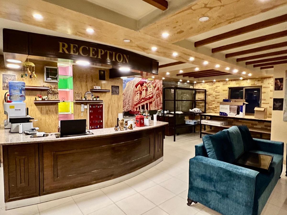 Raqeem Hotel ワディ・ムーサ エクステリア 写真